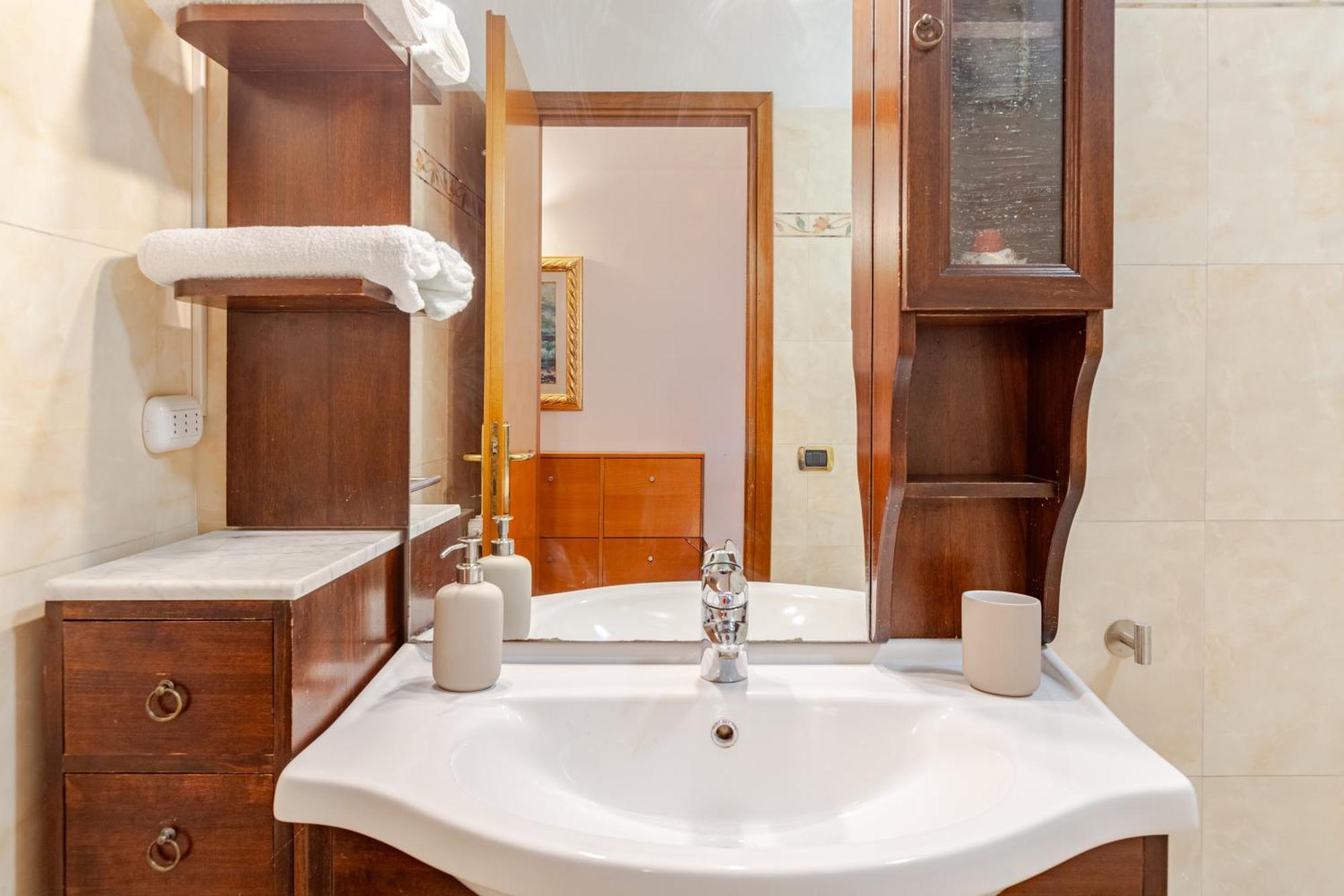 Casa de hóspedes Modern & Cozy In Rome, 2br, Wifi Ac *